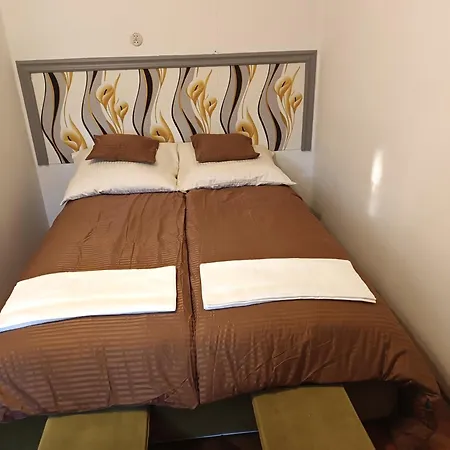 Appartement Tuenderkert Appartman Szerencs